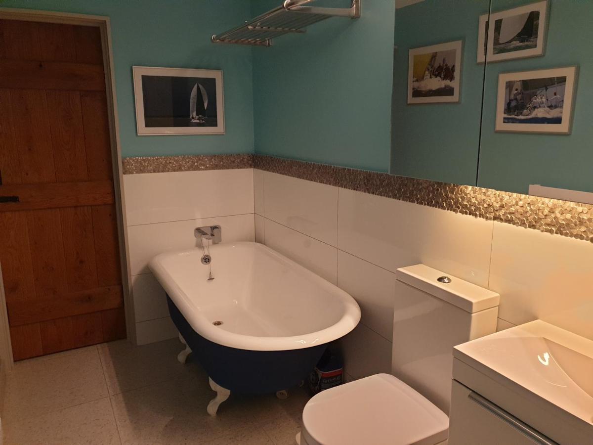 Delightful Cottage On The River Adur Close To Brighton & The Downs No Dogs Sorry Upper Beeding Exterior foto