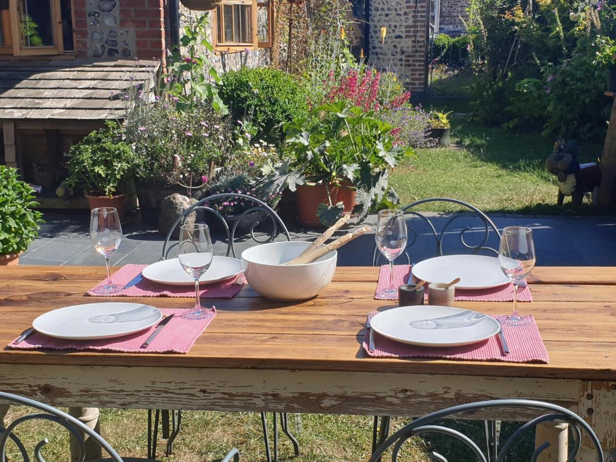 Delightful Cottage On The River Adur Close To Brighton & The Downs No Dogs Sorry Upper Beeding Exterior foto